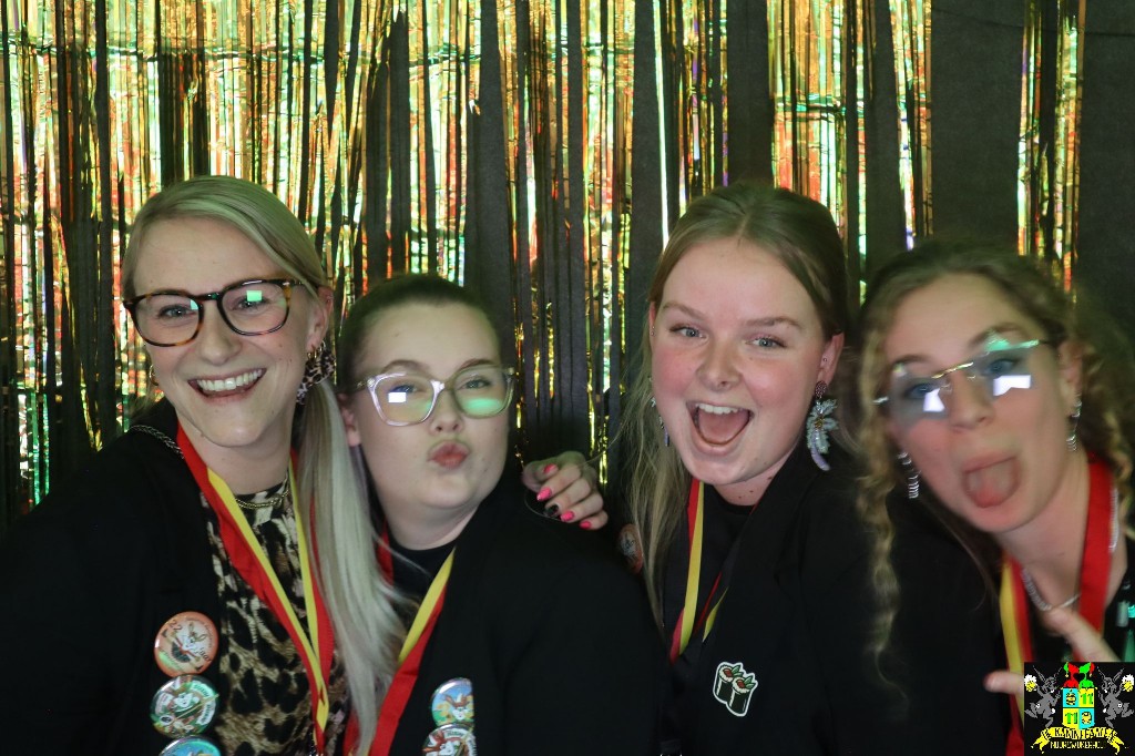 ../Images/Jeugd Opwarmbal Photobooth 364.jpg